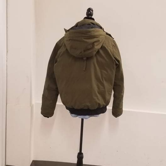 Canada goose jacket - Picture 5 of 12